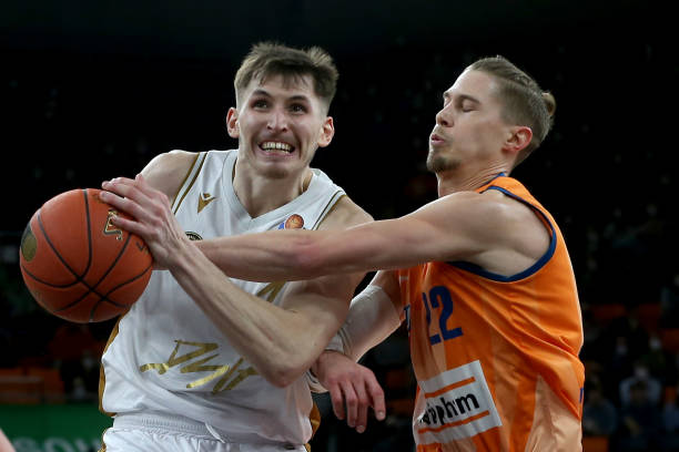 指出细枝末 指出细枝末