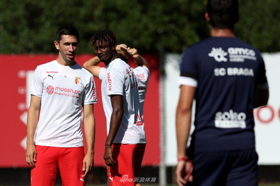 比如巴萨与 比如巴萨与